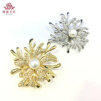 

WEICOLOR Nice Coral Tree Shaped Big Flatround White Cultured Freshwater Pearl Brooch. Silver And Light Gold Color