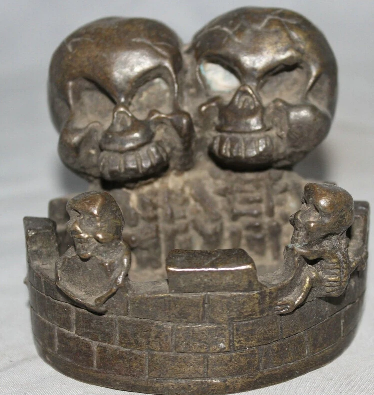 

S2454 4" Chinese Dynasty Palace Bronze Man woman Die Pair Skull Head Statue ashtray D0317