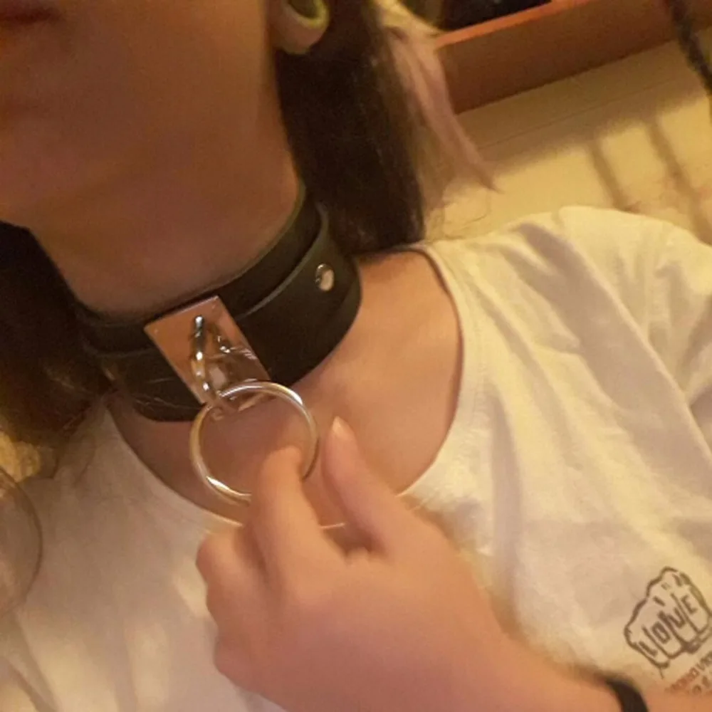 

Fashion Cool Alloy Silver Big Round Circle PU Leather Choker Necklace Harness Harajuku Goth Choker Jewelry For Woman Men