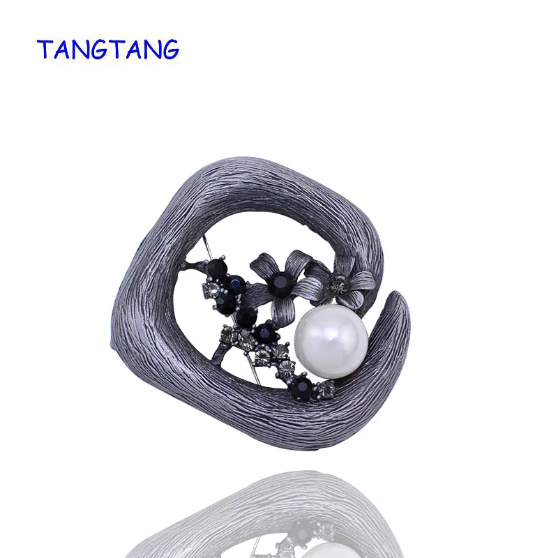 

Quality Vintage Style Black Tin Plated Fashion Trendy Imitation Pearl Grave Unique Resplendent Rhinestone Brooch, Item: BH8106