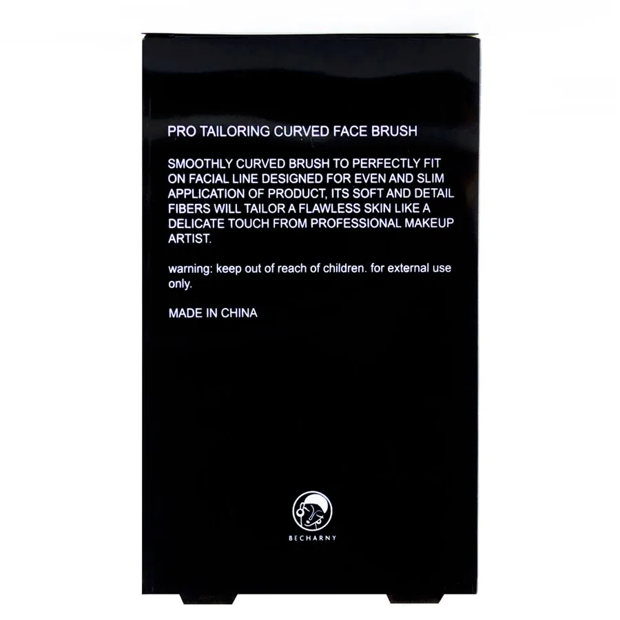 Foundation brush 06