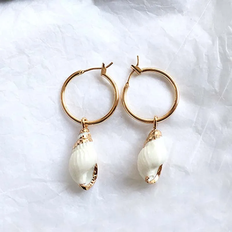 

New Fashion Gold Circle Hoop Irregular Shell Earrings for Women Charms Small Drop Earrings Sea Beach Shell Jewelry