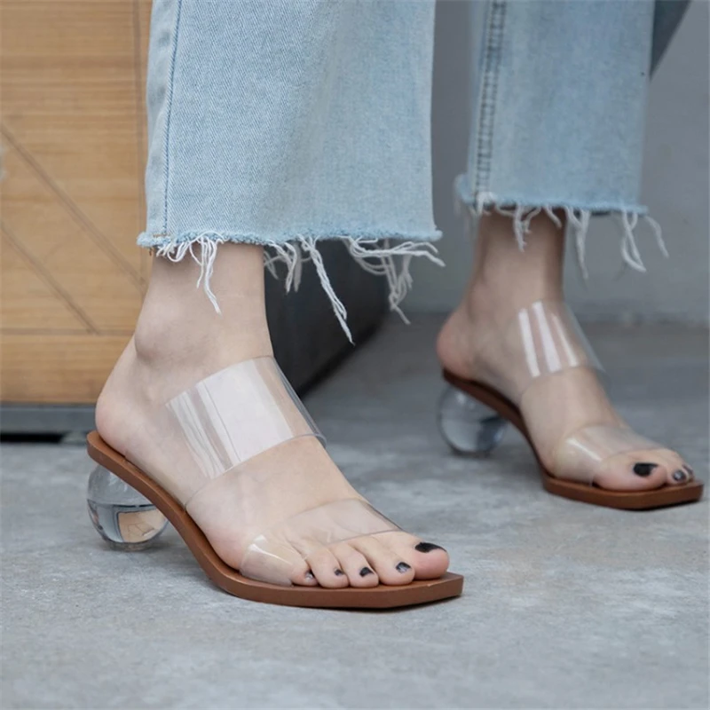 

meifeini2019 summer new women's leather slippers strange style