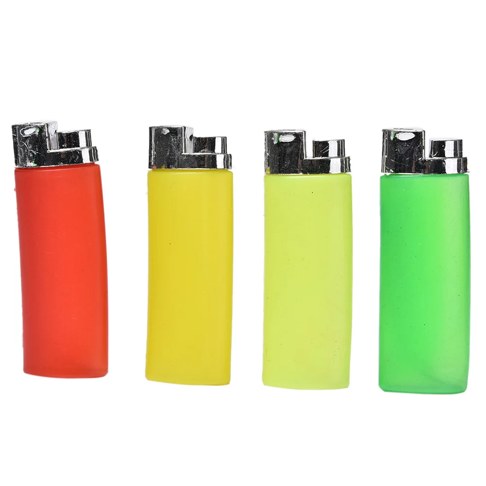 

1PC Funny Party Trick Gag Gift Water Squirting Lighter Fake Lighter Joke Prank Trick Toy Random Color Hot Sale