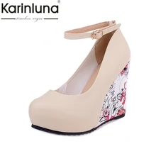 Große Größe 34-43 Keile High Heels Party Pumps Riemchen Böhmen Blume Druck Runde Kappe Plattform Frauen Schuhe frau Hochzeit