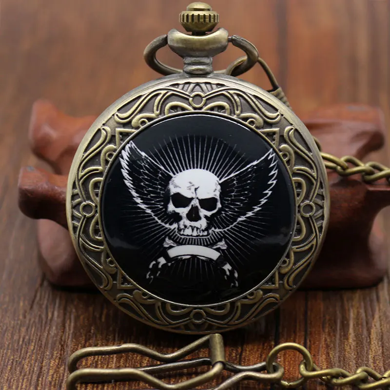 

1PC Pocket Watches Carved Skull Pattern Round Bronze Tone
