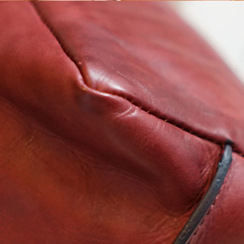 AETOO Handmade old shoulder slung portable female models leather oil wax leather Messenger bag small retro designer