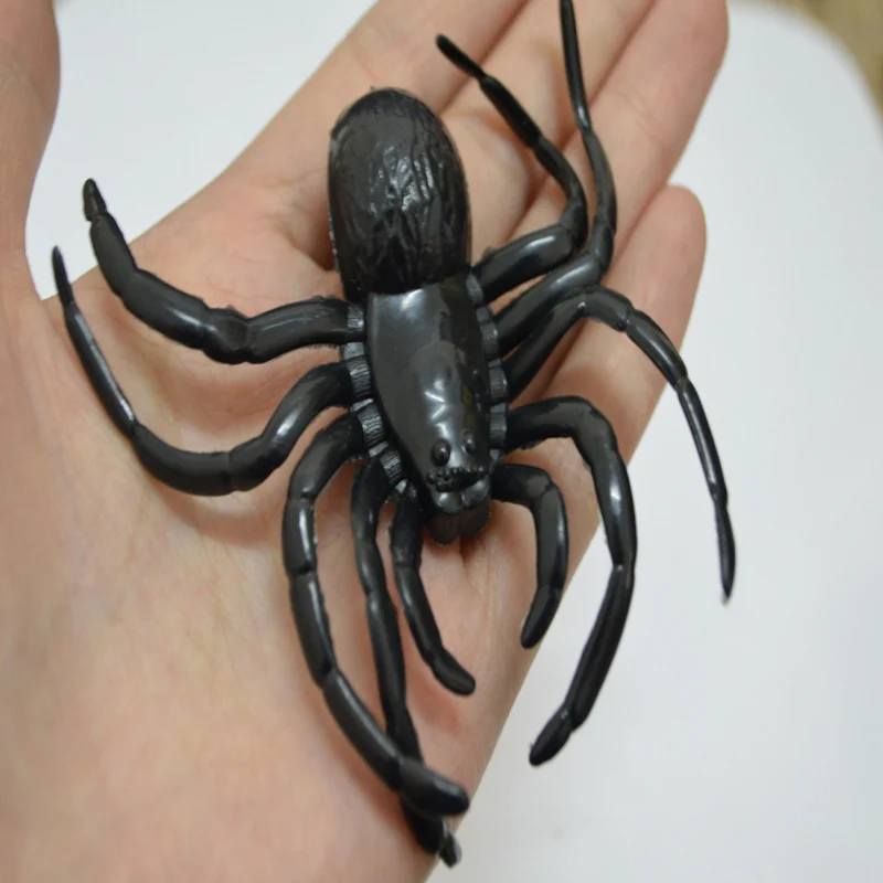 

April Fool's Day Whole Person Toy Spider Rubber Simulation Animal Spider Insect Model Child Tricky Toy Halloween Funny Props