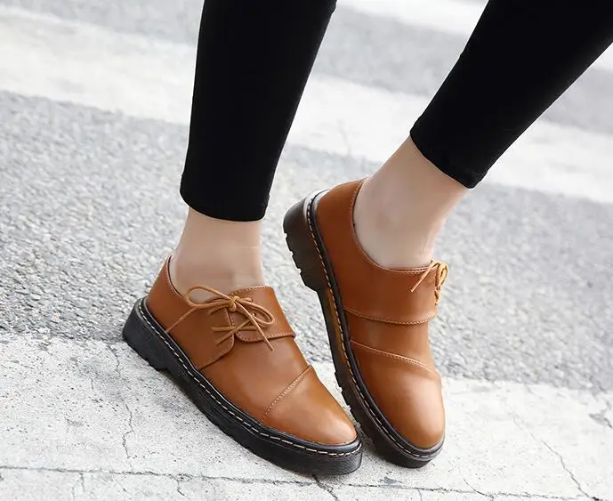 

Horizontal single shoes female Korean version of the wild leisure tip shallow mouth cross strap shoes 2017 spring new shoes