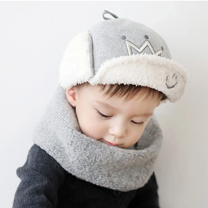 Корейская версия новинка зимние шапки для мальчиков и девочек младенцев и маленьких детей Корона baby обувь с плюшевой подкладкой уха крышки кастрюли шапочки - Цвет: Серый
