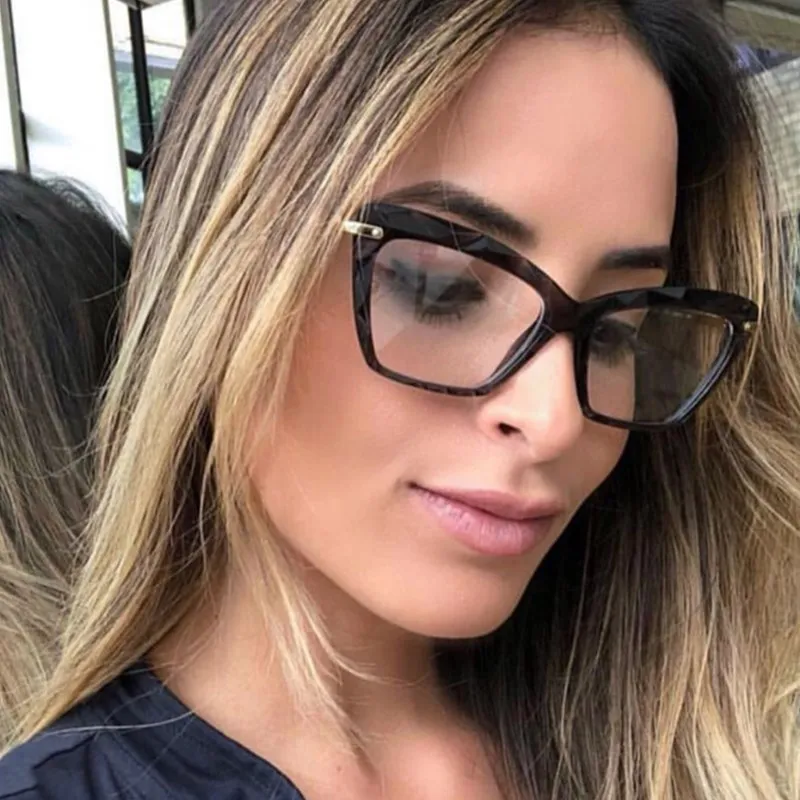 

Fashion Square Glasses Frames Women Trending Styles Brand Optical Computer Glasses Oculos De Grau Feminino Armacao