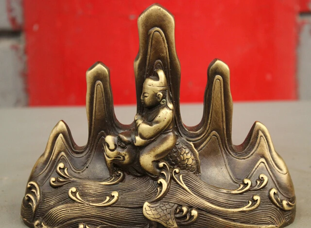 

wholesale factory Folk Chinese Pure Bronze literati Ride Dragon Fish Statue Brush Rack Penholder