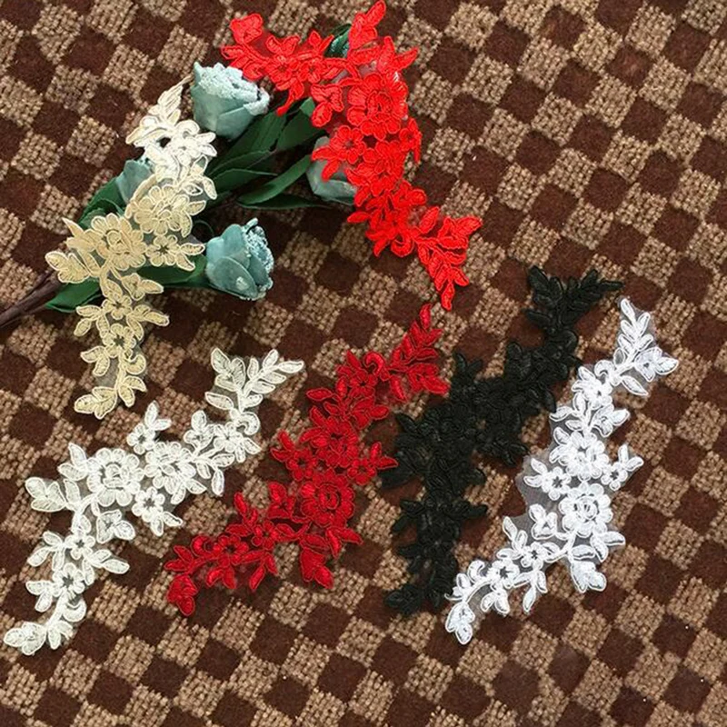

Wholesale Different Colors Flower Bridal Venice Lace Fabric Sewing Trim Pathes Cheap Lace Applique For Neckline TT322