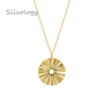 

Silvology 925 Sterling Silver Round Rising Sun Pendant Necklace Gold Openwork Creative Irregular Necklace For Women Fine Jewelry