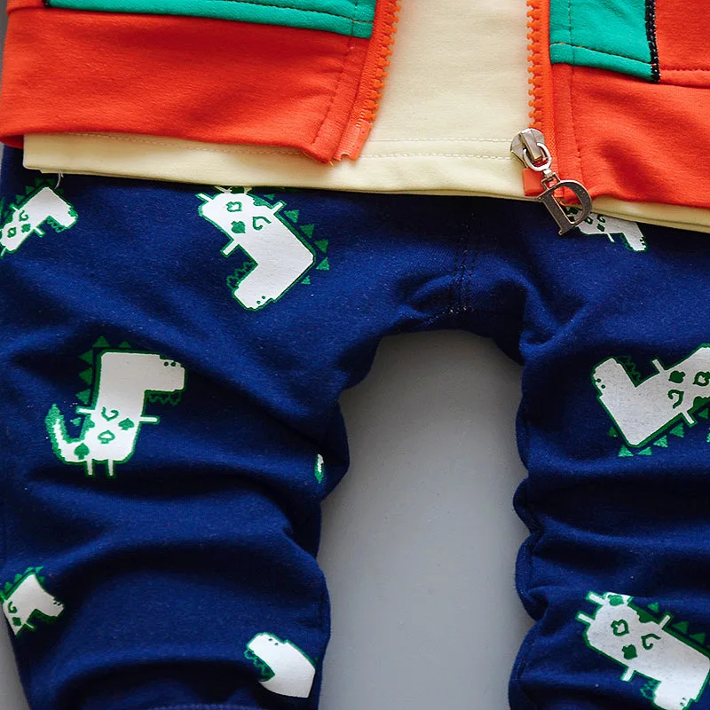BOTEZAI/детская одежда для мальчиков спортивный костюм из 3 предметов для мальчиков, спортивные топы+ пальто с капюшоном+ штаны, костюм для малышей с рисунком динозавра комплект одежды для малышей