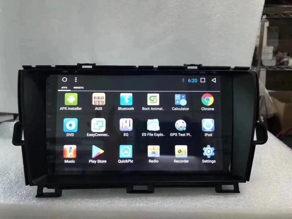 

Chogath car multimedia player for Toyota Prius GPS android 8.0 2+32G