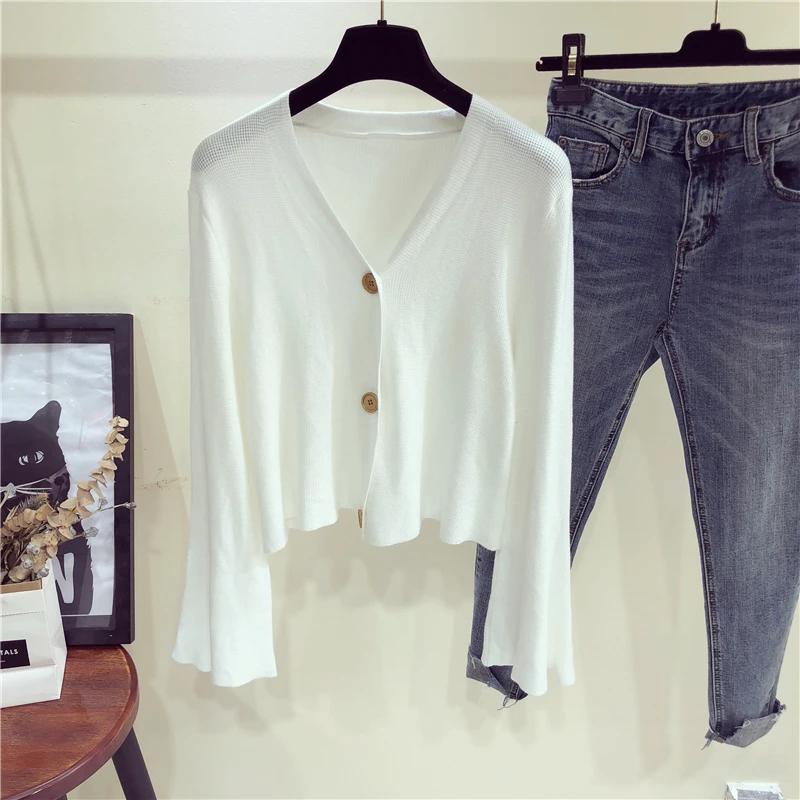 Flare Sleeve Pull Femme Slim Knitting Women Sweaters 2018 Autumn Single Breasted Crop Tops V-Neck Short Cardigan Streetwear Coat Flare Sleeve Pull Femme Slim Knitting Women Sweaters 2018 Autumn Single Breasted Crop Tops V-Neck Short Cardigan Streetwear Coat