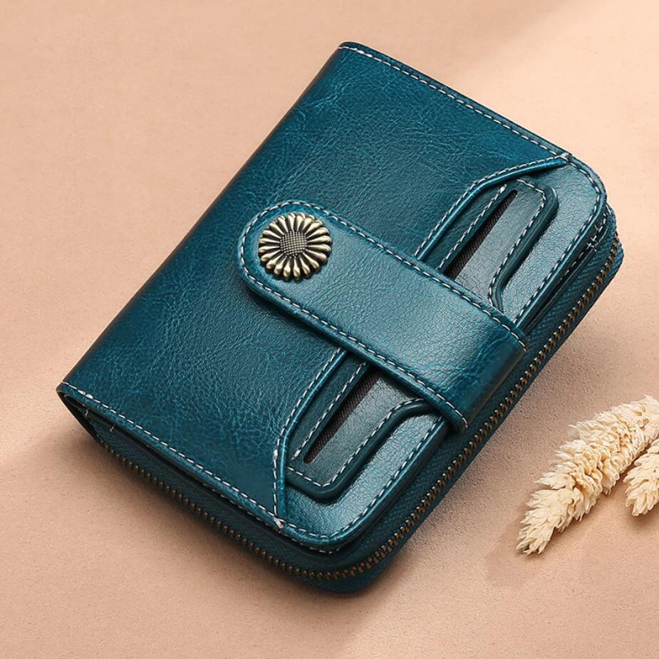

2018 New Two-color Oil Wax Genuine Leather Ladies Wallet Female Short Korean Multi-function Mini Purse Card Holder Portefeuille