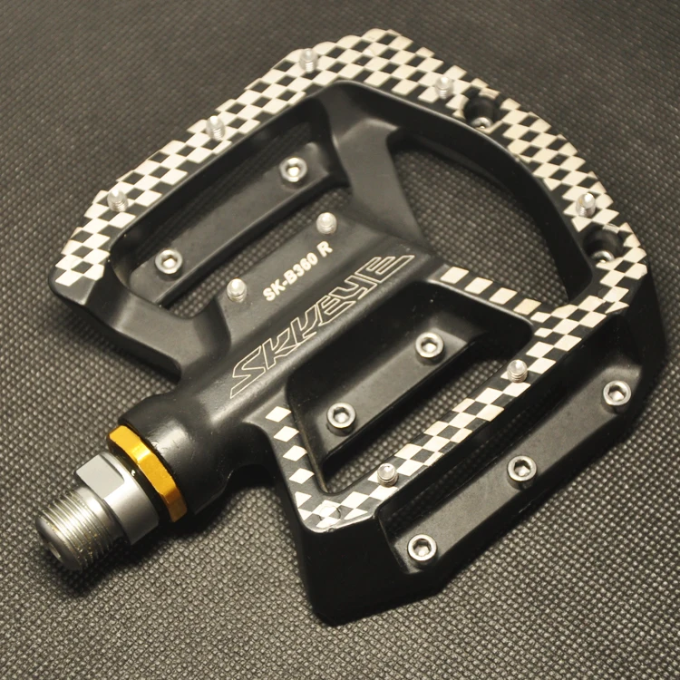 down-hill-bicycle-pedal4