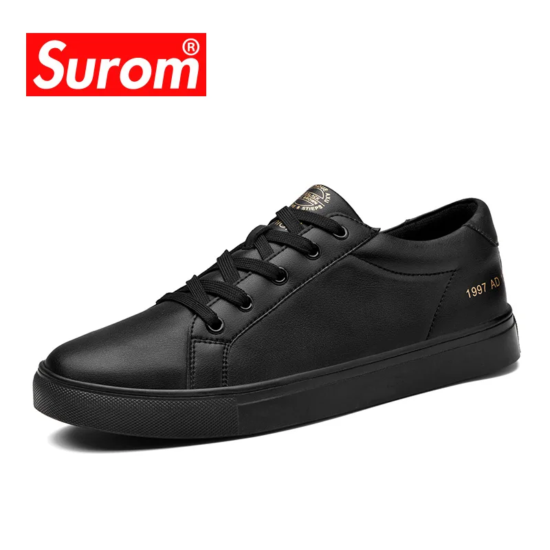 SUROM العلامة التجارية مصمم حذاء رجالي كاجوال الصيف تنفس الأزياء أحذية رياضية بيضاء الرجال أحذية من الجلد المتسكعون الذكور تنيس krasovki
