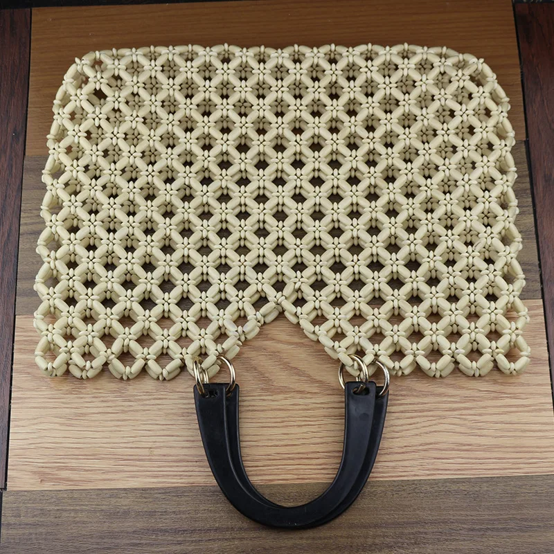 9134916098_1249324836