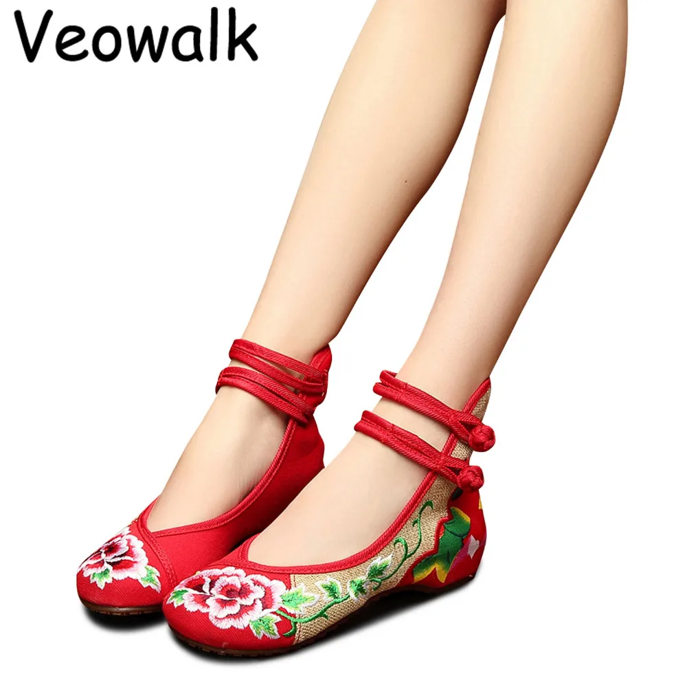 

New Women Cotton Old Beijing Shoes Mid Top Double Buckles Flower Embroidered Ladies Casual Canvas Flats Zapatos Mujer