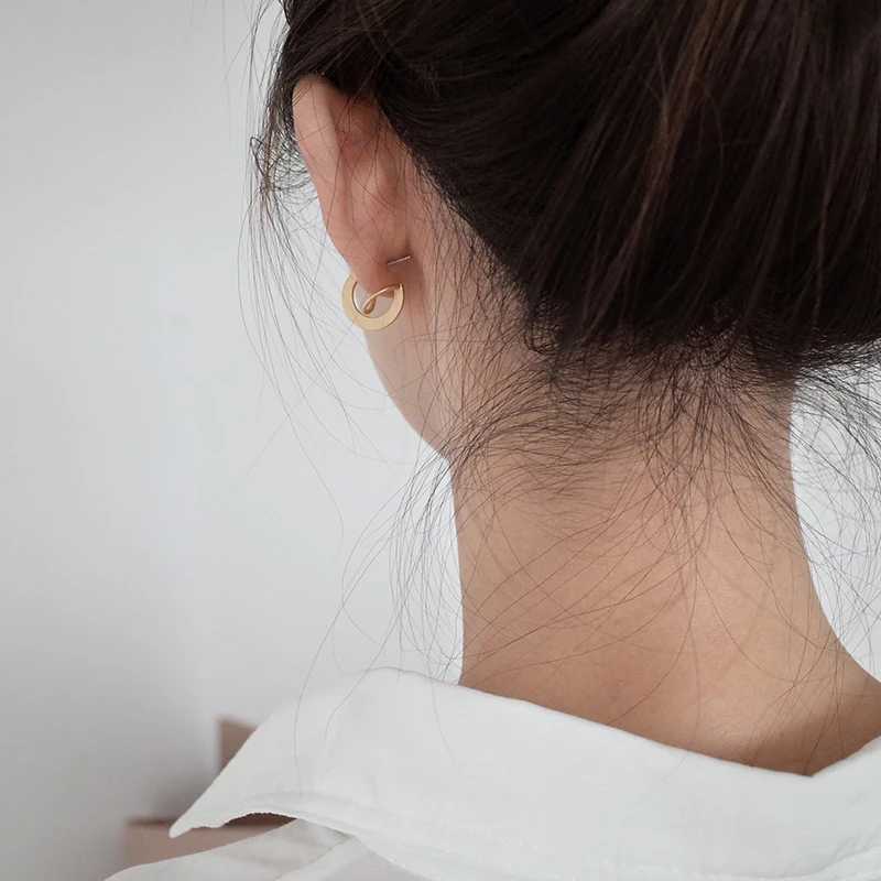 Peri'sBox трендовые матовые золотые серебряные витые серьги-гвоздики для женщин Bijoux минималистичные маленькие серьги-гвоздики простые геометрические металлические серьги
