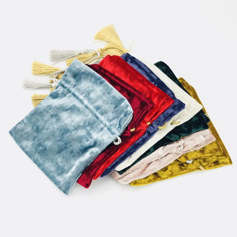 

9.5x12cm Purple Gold Velvet Tassel Drawstring Bags Beige Gold Wedding Candy Velvet Bag Boutique Pouches Jewelry Packing Bags