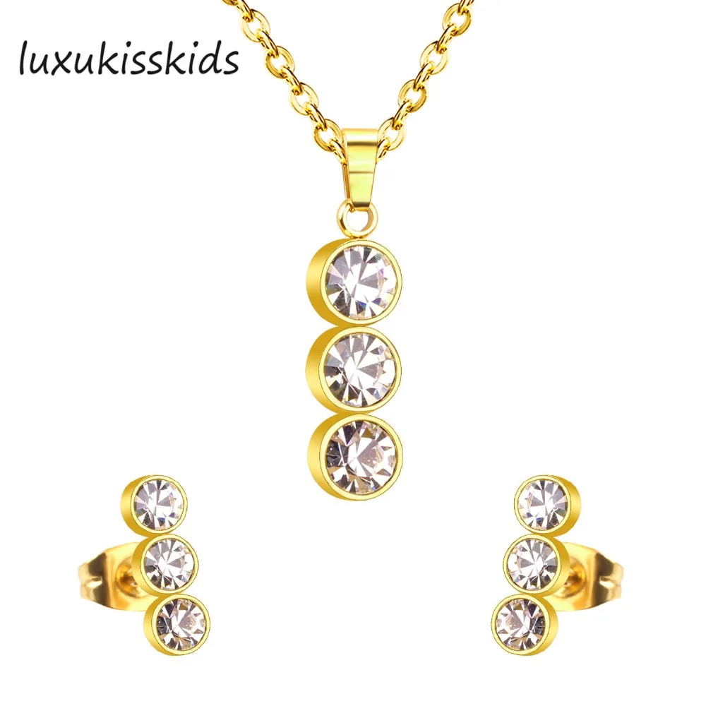 MAE – Stainless Steel CZ Crystal Jewellery Set Jewellery Sets Necklaces 8d255f28538fbae46aeae7: 1|10|2|3|4|5|6|7|8|9