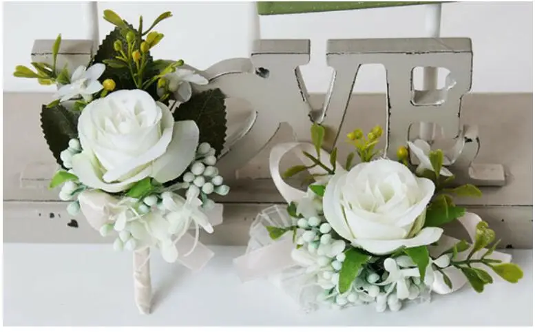 Свадебные корсажи и бутоньерки белые шелковые розы на запястье цветы для бутоньерка на запястье для подружки невесты браслет