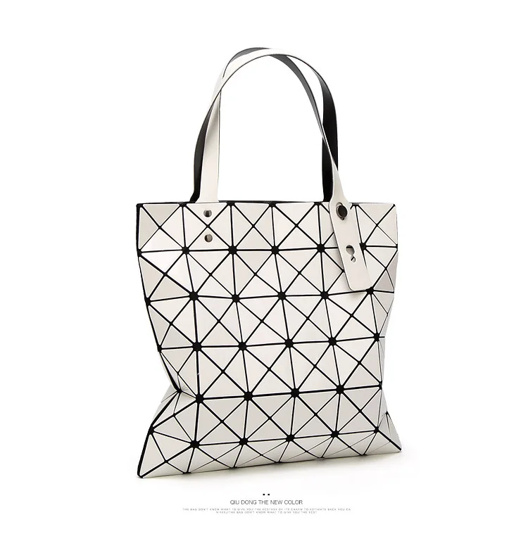 ZYJ Deformable Women Laser Geometry Quilted Plaid Pearlescent Handbag Shoulder Bags Casual Sequins Lattice Foldable Tote Bag (21)
