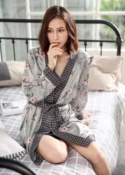 

2018 Spring Summer Ladies Silk Pajamas Fashion Print Women's Sling Dress + Bathrobe Two-piece Home Clothes Sleepwear Nightwear