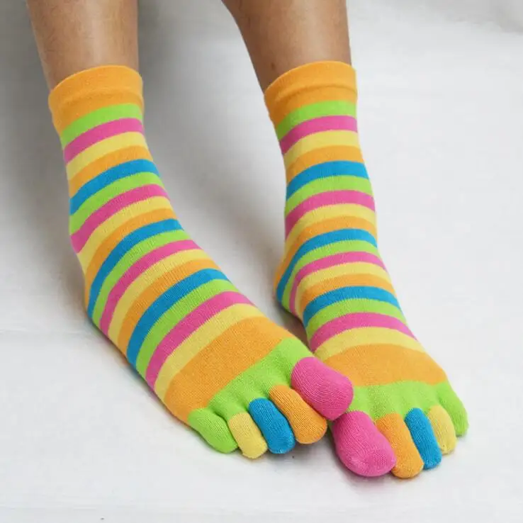 Повседневные разноцветные Разноцветные носки в полоску с пятью пальцами, женские милые носки Novidade Calzini Donna, Раздельный носок с пальцами, женские рождественские носки - Цвет: Style 2
