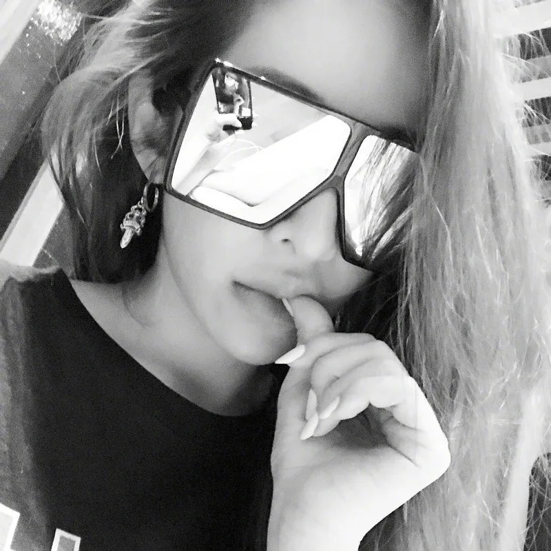 

Oversized Sunglasses Women Big Frame Square Sun Glasses Men Brand Designer New Vintage Gradient Shades Eyewear