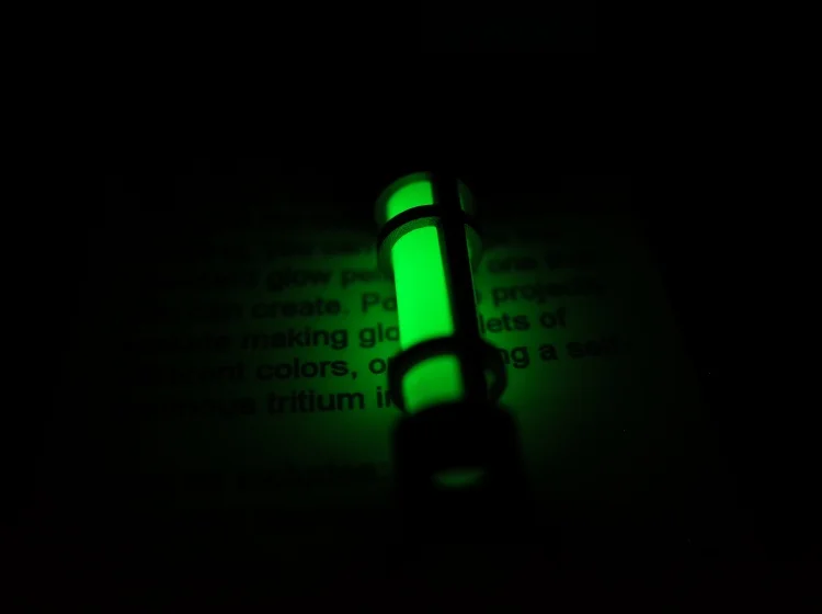 Брелок для ключей из титана Тритий, светящаяся газовая лампа Тритий, спасательный аварийный светильник, автоматический светильник, 25 лет
