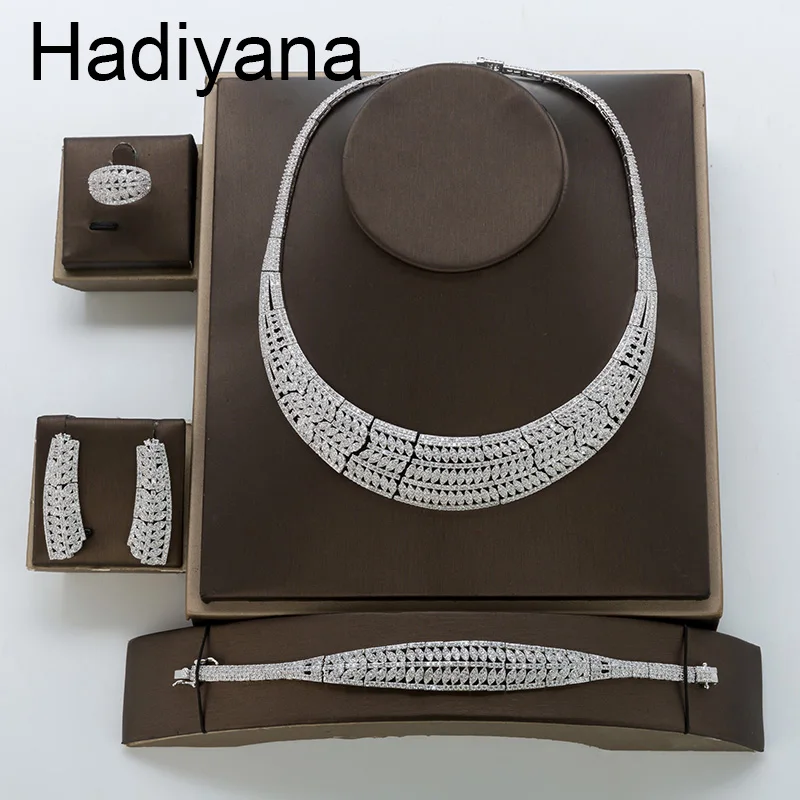 

Jewelry Sets HADIYANA New Fahion Elegant Romantic Cubic Zirconia Luxury Simple Atmosphere High Quality TZ8127 Conjunto de joyas