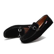 New Fashion Man Flats Moccasin Loafer mens Casual Driving Suede boat Slip On lazy leather Shoes spring autumn red Oxfords D58