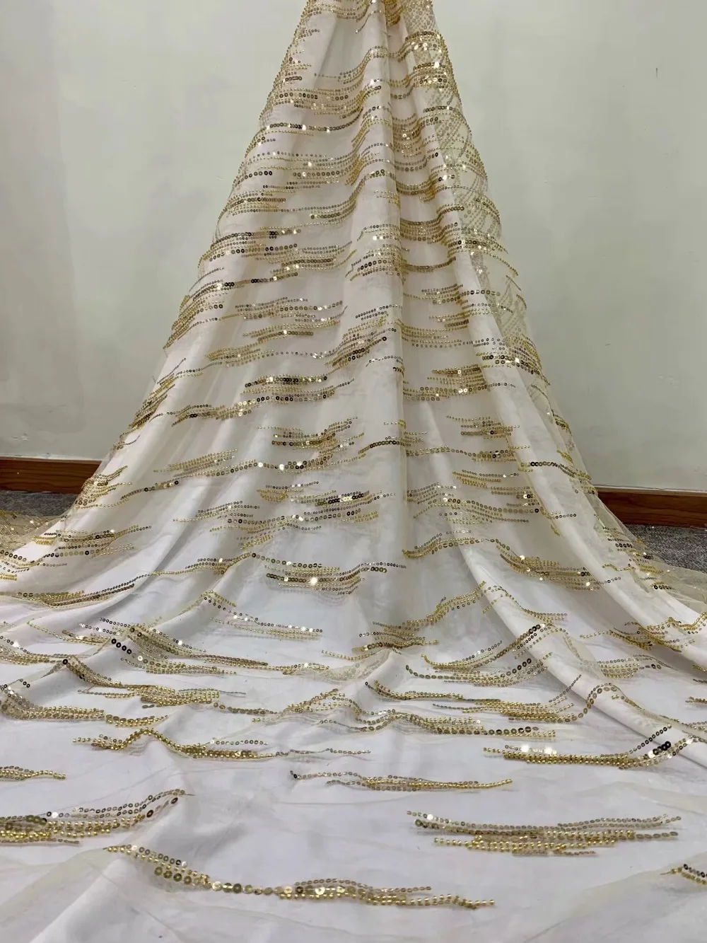 

2019 high quality sequence French Nigerian sequins net lace,African tulle mesh sequence lace fabric for dress 5yards/lot