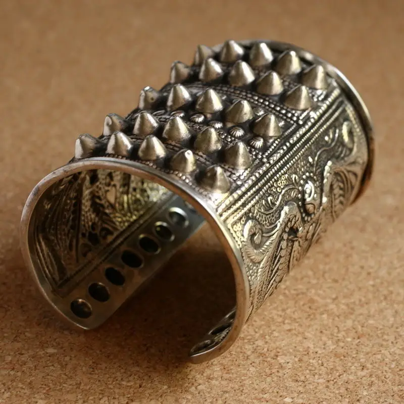 

ETHNIC JEWELRY TRIBAL MIAO HANDMADE BRACELET CUFF