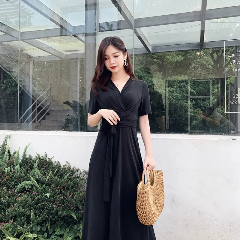 

2019 Summer new women's clothes Korea retro solid color lace satin dress office female commuter V neck waist A word midi dress