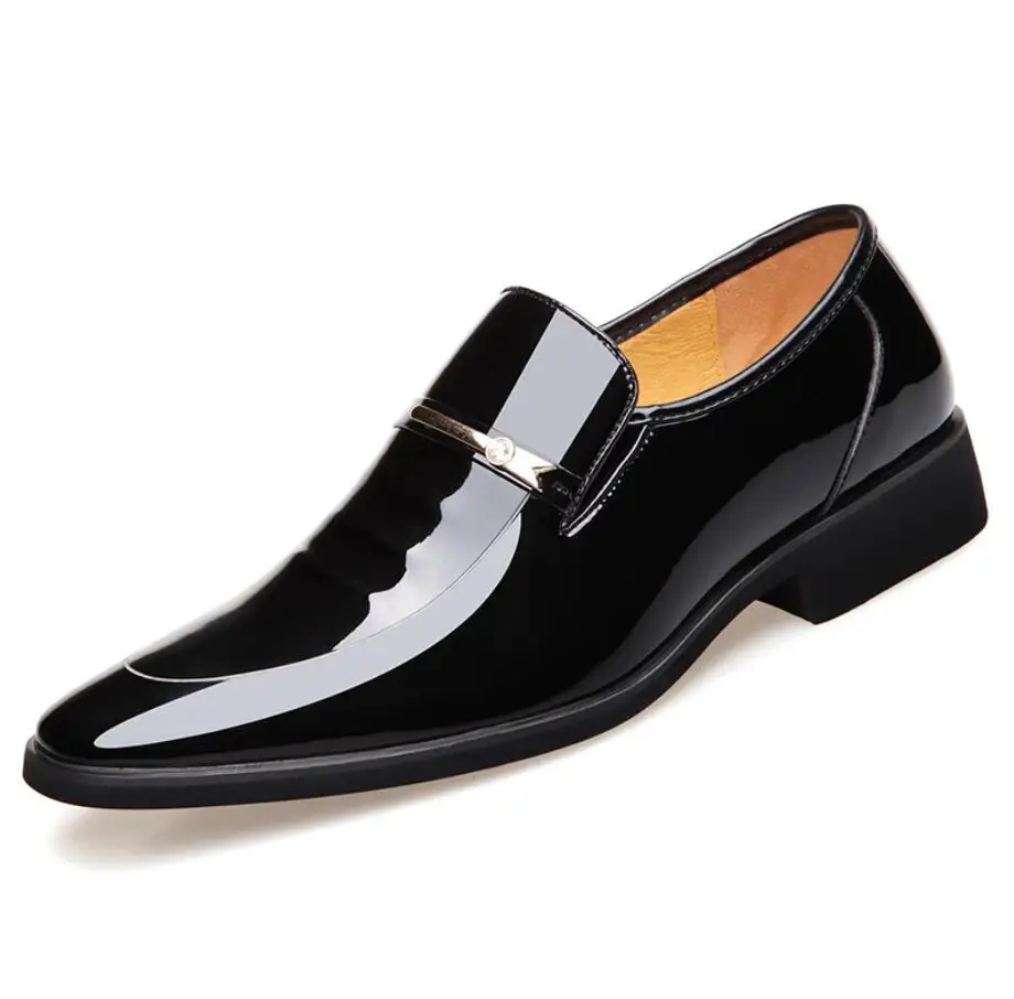 

Summer Men Dress patent Leather Formal Shoes Fashion Male Oxford Shoes Flats office Pointed Party Wedding Shoes for Men sandals