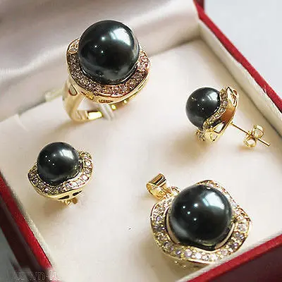 

Wholesale free shipping >>10*14 mm round Black Shell Pearl Hook Earrings set