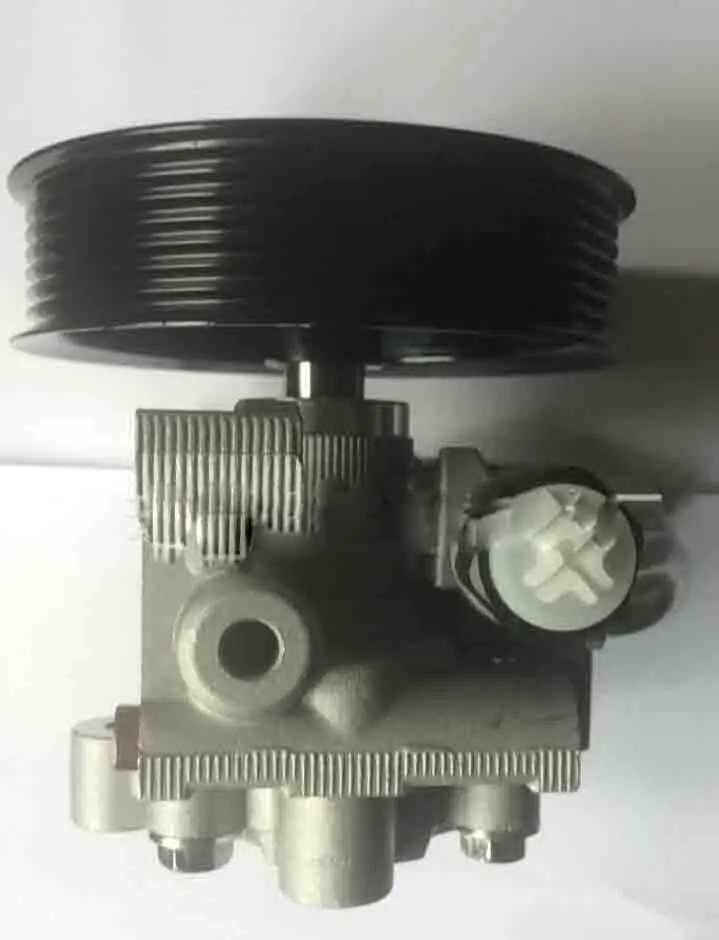 

New Power Steering Pump LR009817 For Land Rover Defender 07 LD90-15 SUV 2.4 TD4