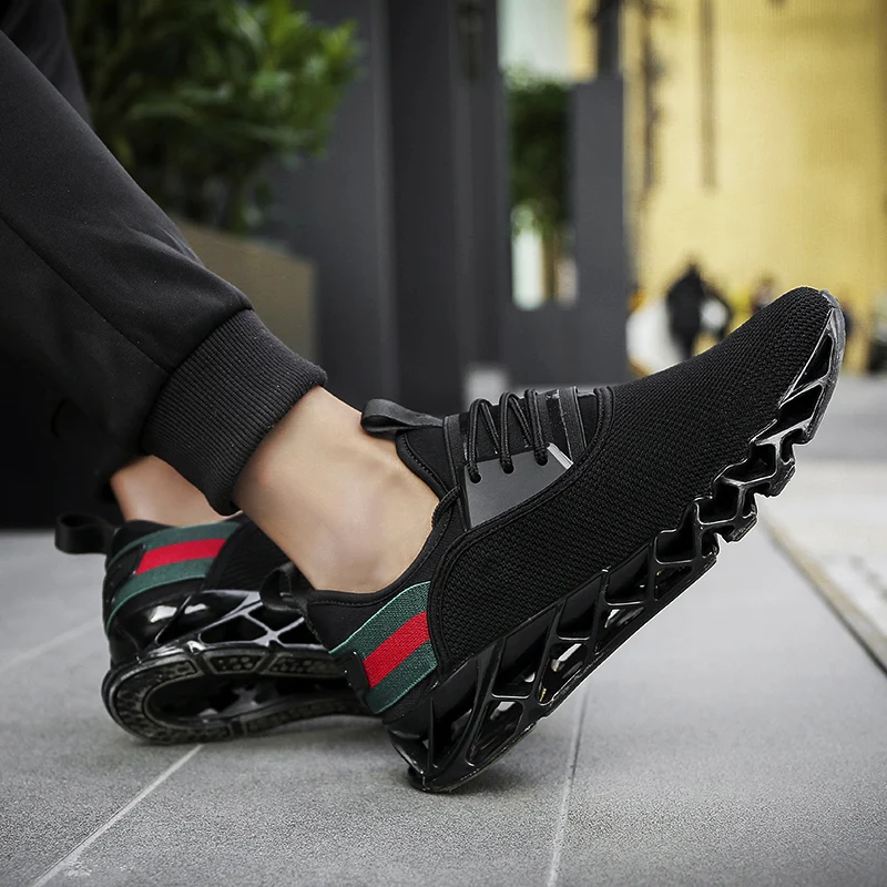 Men Big Size Black Sport Running Shoes Breathable Anti-skid Blade Sneakers For Men Spring Outdoor Tourism Walking Male Shoes Hot
