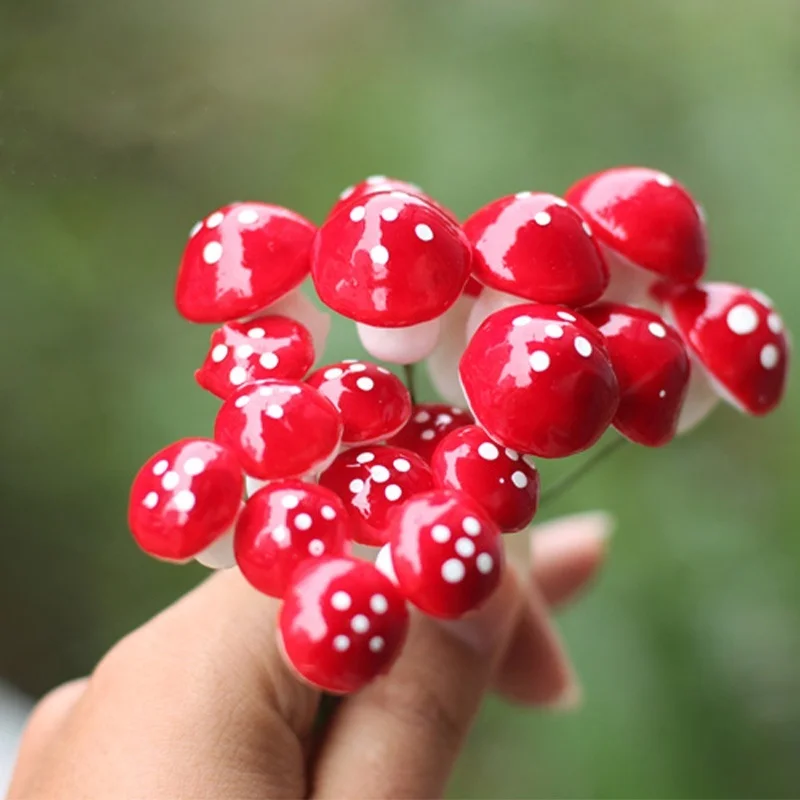 

10 Pcs Garden Craft Decorations Mini Red Mushroom Shape Ornament Miniature Plant Pots Fairy DIY Dollhouse Home Party Decor Tools
