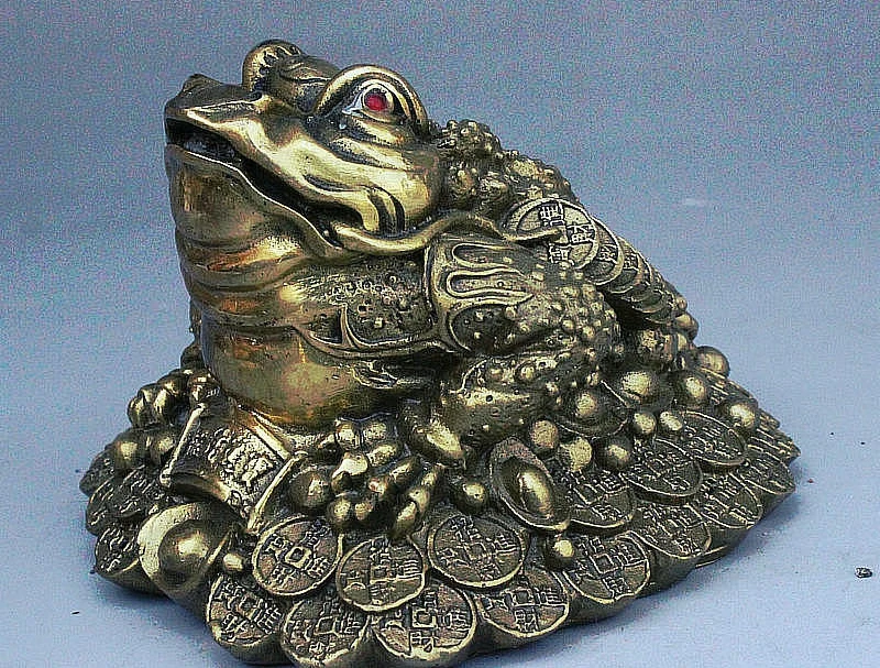 

Old China FengShui Brass Wealth Toad Hoptoad Carry Coin On Money YuanBao Statue