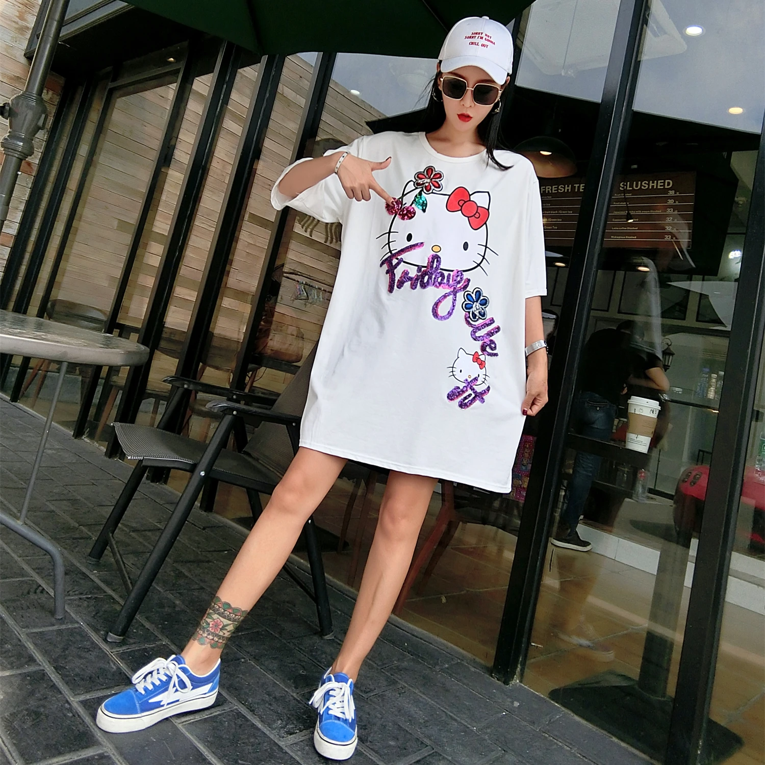 Летняя новая тайская свободная футболка с рисунком кота из мультфильма, блестками и надписью, топ с длинными рукавами, летняя одежда