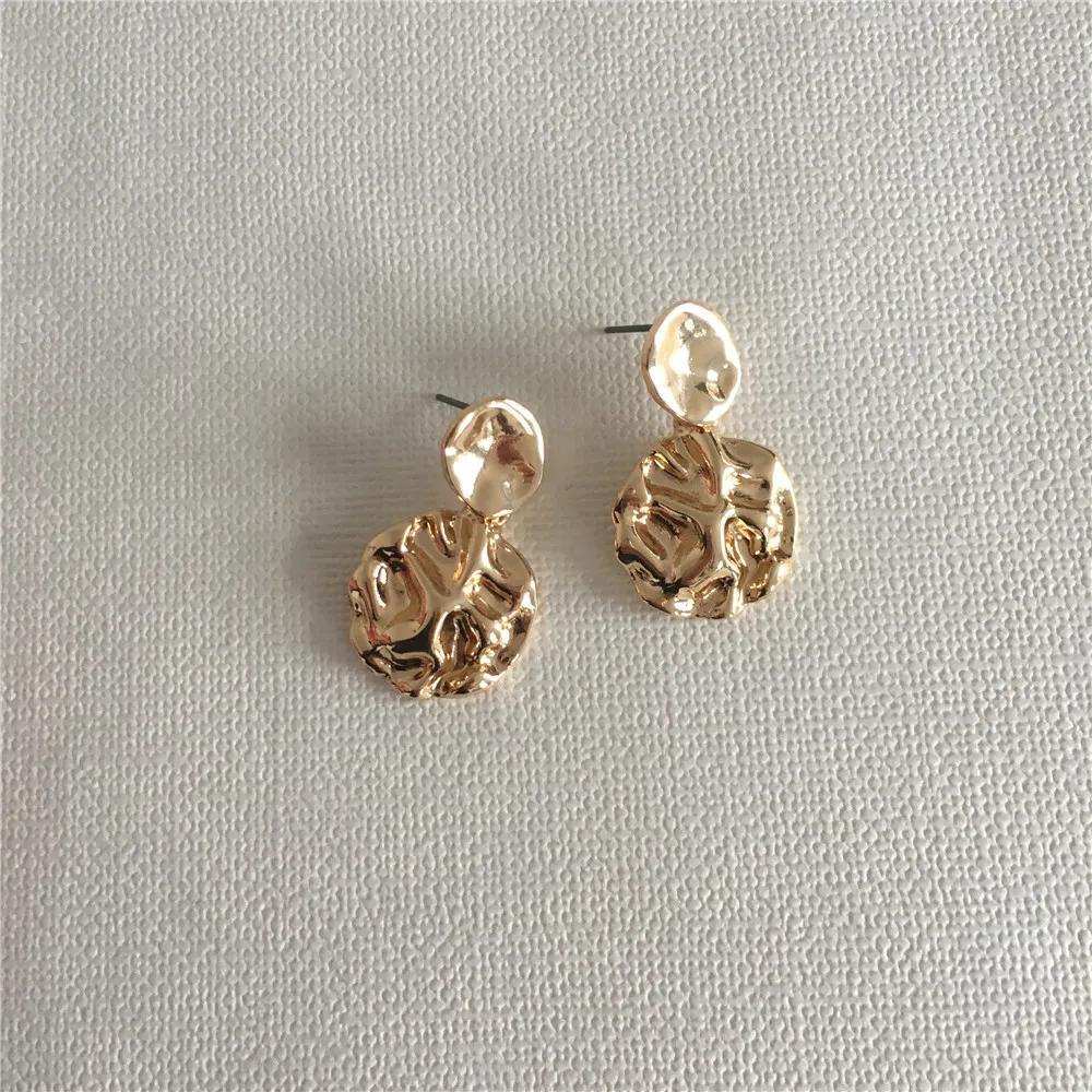 

SCULPTURE GOLD COLOR PLATING DROP EARRING FOR WOMEN GIRL