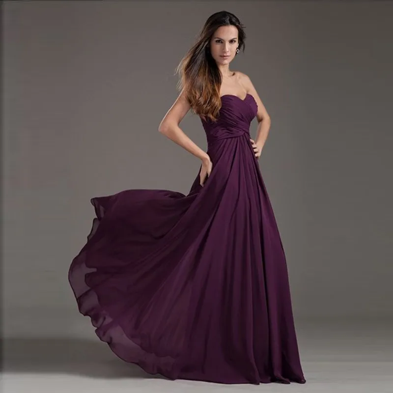 2017 Floor Length Off The Shoulder Pleated Lace up Bridesmaid Dresses 2017 Long Chiffon Purple Sweetheart Wedding Party Gowns 3