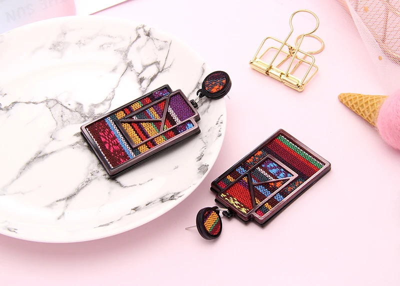 dangle earrings